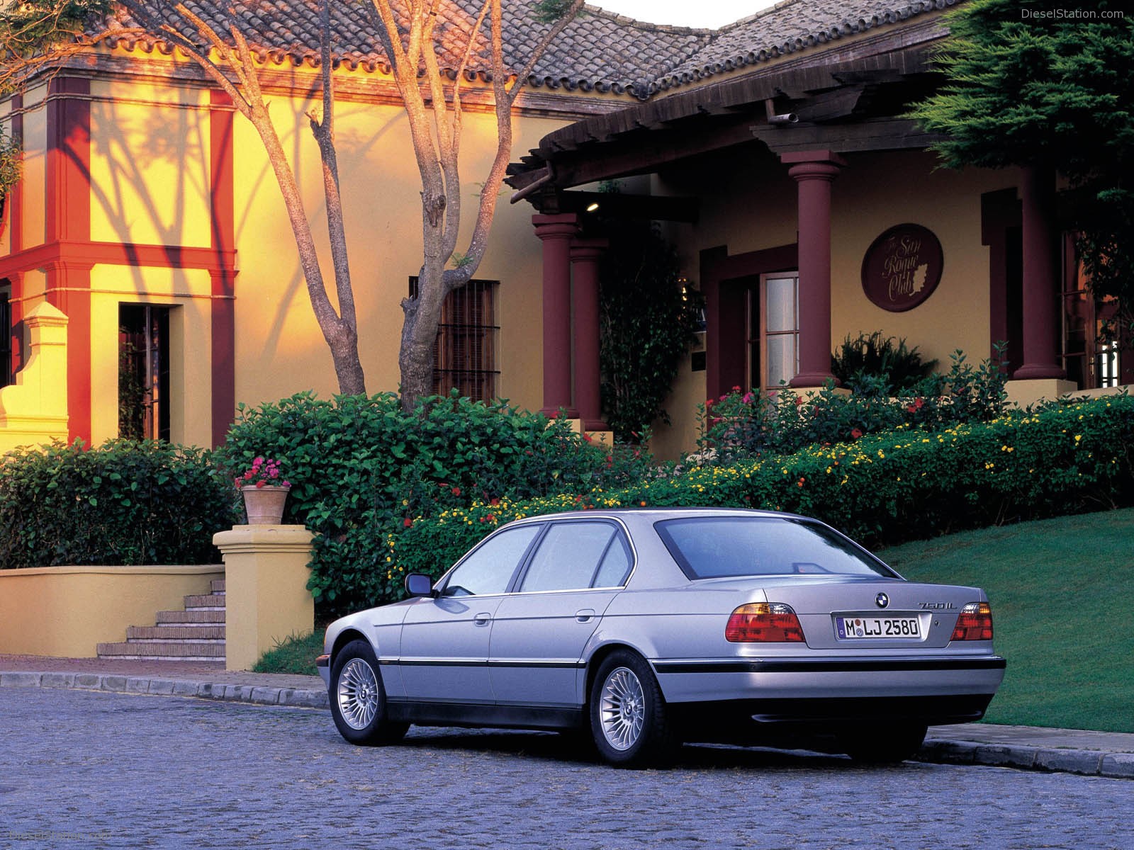 BMW 7 Series (1994)